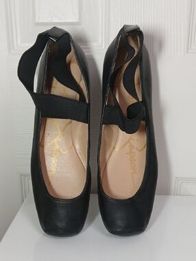 Jessica Simpson Black Ballet Flats with Elastic Strap